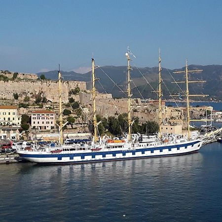 B & B La Terrazza Sul Mare Portoferraio Eksteriør bilde